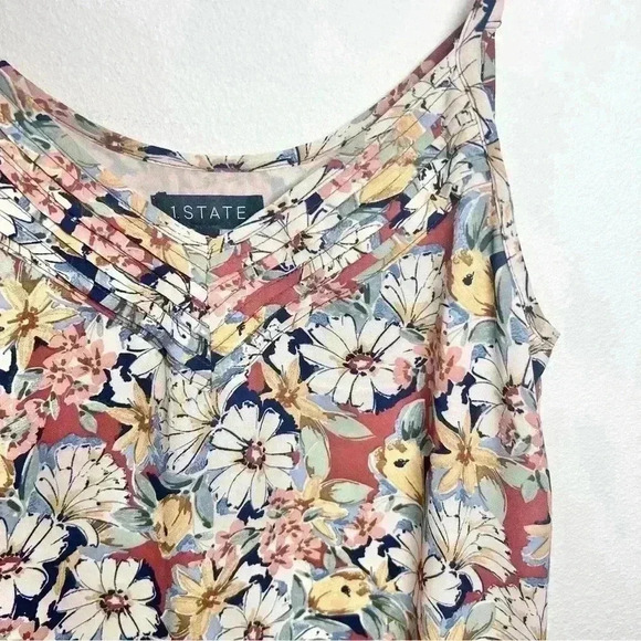1. State Women’s V-Neck Floral Printed Pintuck Adjustable Strap Camisole Size S - Picture 3 of 13